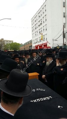 1 (3).jpg (391.65 KiB) געזען געווארן 4202 מאל 1 (3).jpg